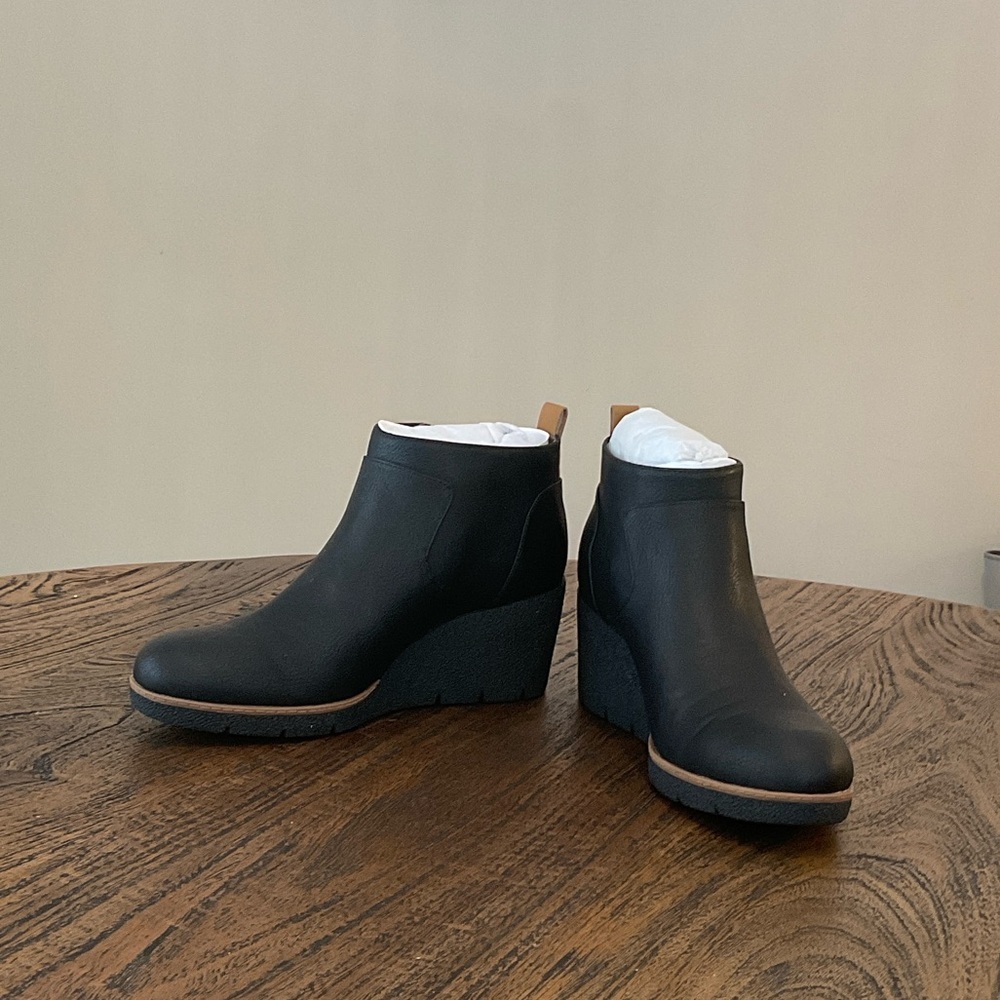 Elegant Black Ankle Booties